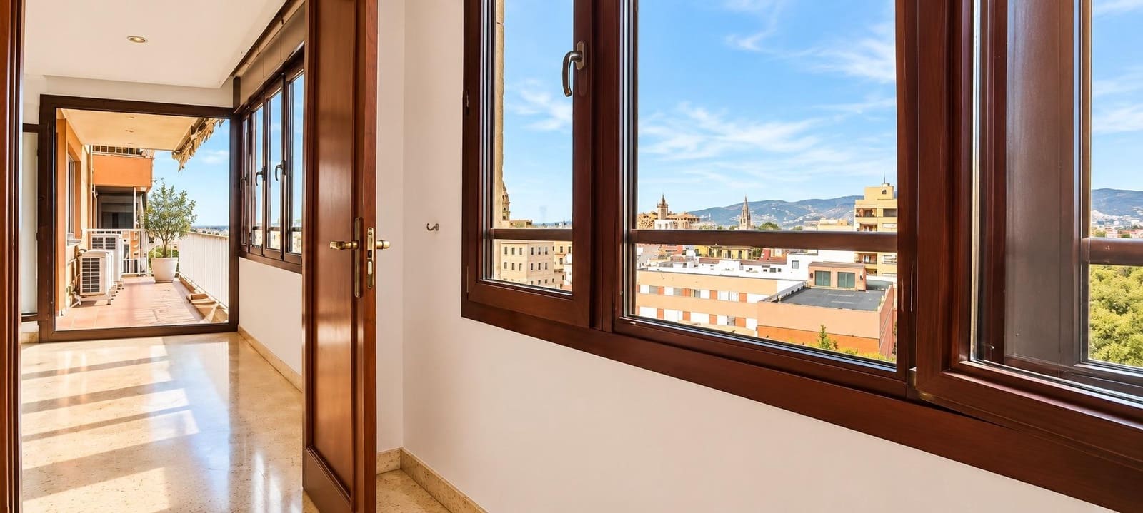 5 slaapkamer Flat te koop in Palma de Mallorca met garage - € 650.000 (Ref: 10142505)