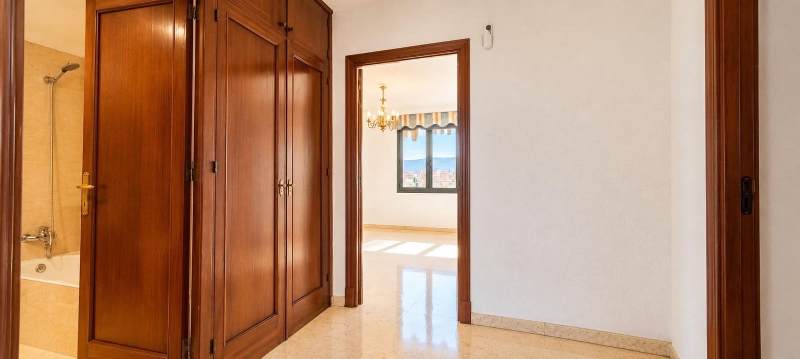 5 slaapkamer Flat te koop in Palma de Mallorca met garage - € 650.000 (Ref: 10142505)
