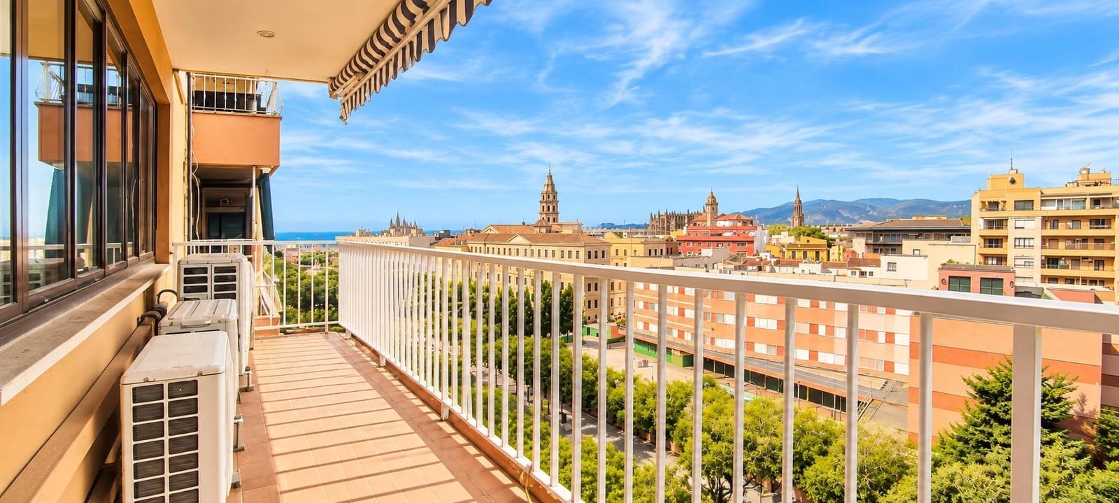 5 slaapkamer Flat te koop in Palma de Mallorca met garage - € 650.000 (Ref: 10142505)