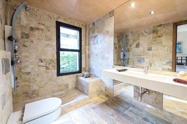 3 bedroom Flat for sale in Palma de Mallorca with garage - € 990,000 (Ref: 3704320)