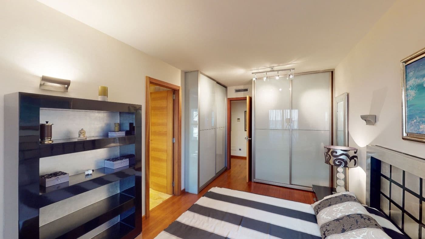 3 bedroom Flat for sale in Palma de Mallorca with garage - € 990,000 (Ref: 3704320)