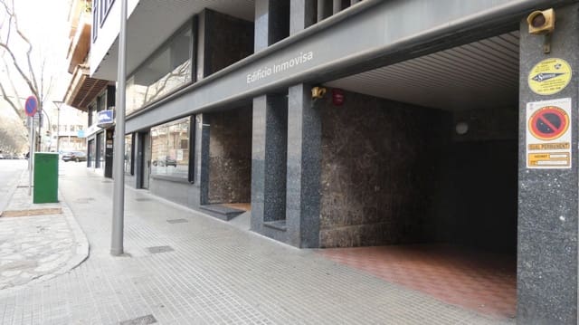 Garage à louer à Plaça dels Patins, Palma de Mallorca - 145 € (Ref: 6185275)