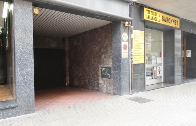 Garage à louer à Plaça dels Patins, Palma de Mallorca - 145 € (Ref: 6185275)