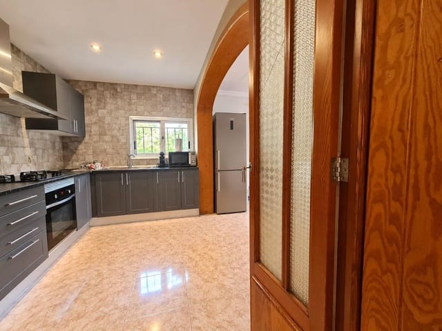 3 bedroom Villa for sale in Marratxí with garage - € 555,000 (Ref: 7994656)