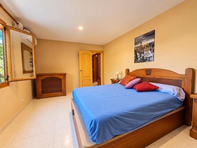 3 bedroom Villa for sale in Marratxí with garage - € 555,000 (Ref: 7994656)