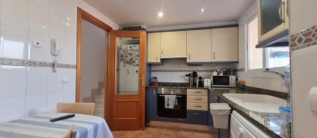 3 soveværelse Rækkehus til salg i Marratxí med swimmingpool garage - € 540.000 (Ref: 8130047)