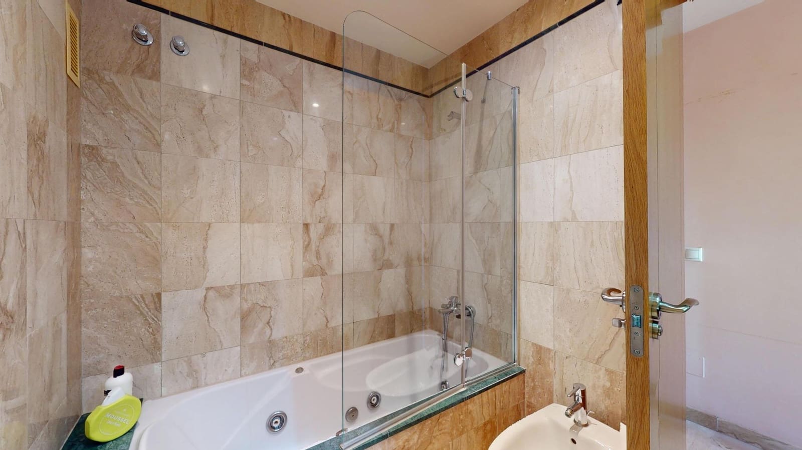 3 bedroom Flat for sale in Palma de Mallorca with pool garage - € 615,000 (Ref: 8148477)