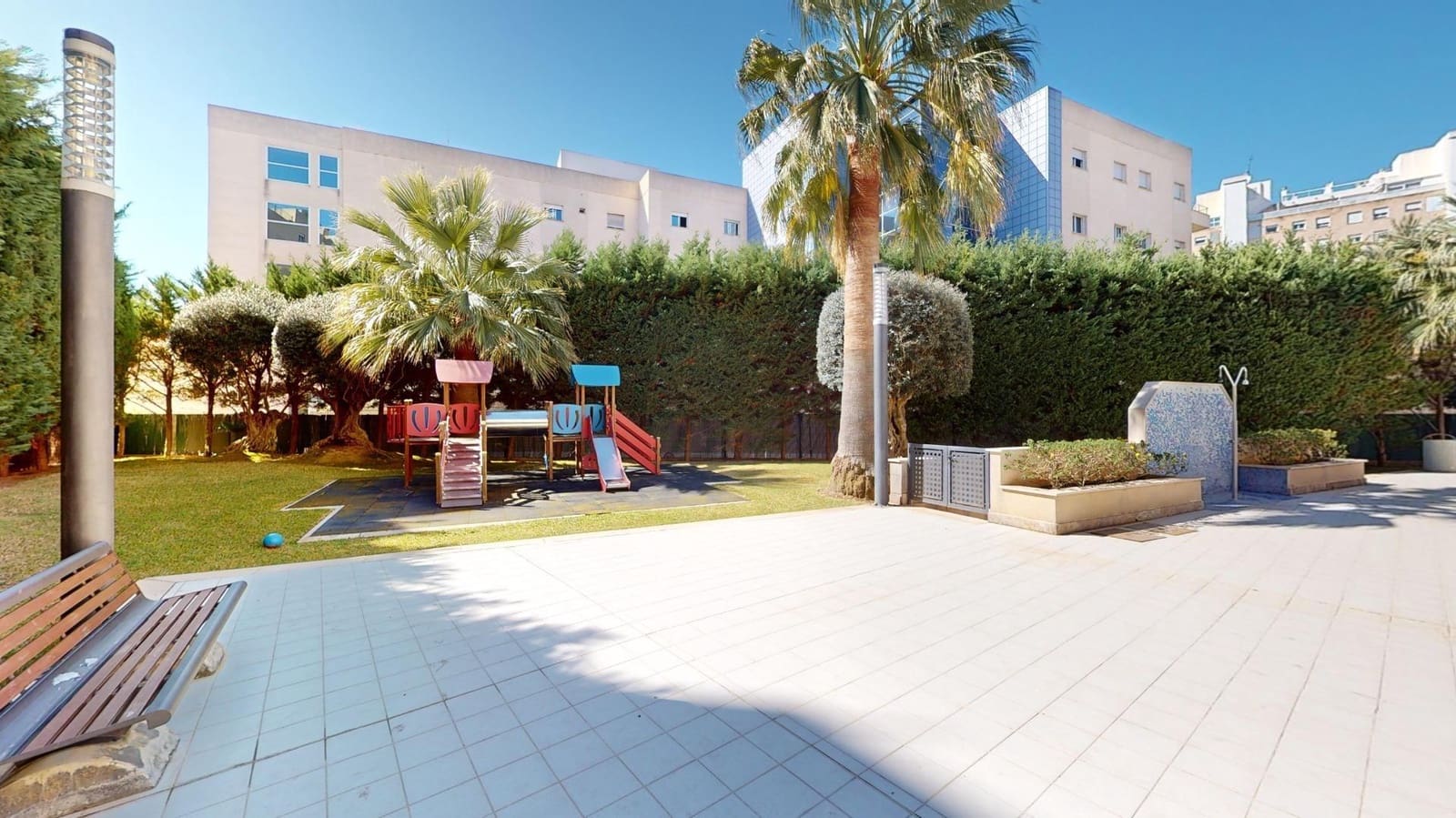 3 bedroom Flat for sale in Palma de Mallorca with pool garage - € 615,000 (Ref: 8148477)