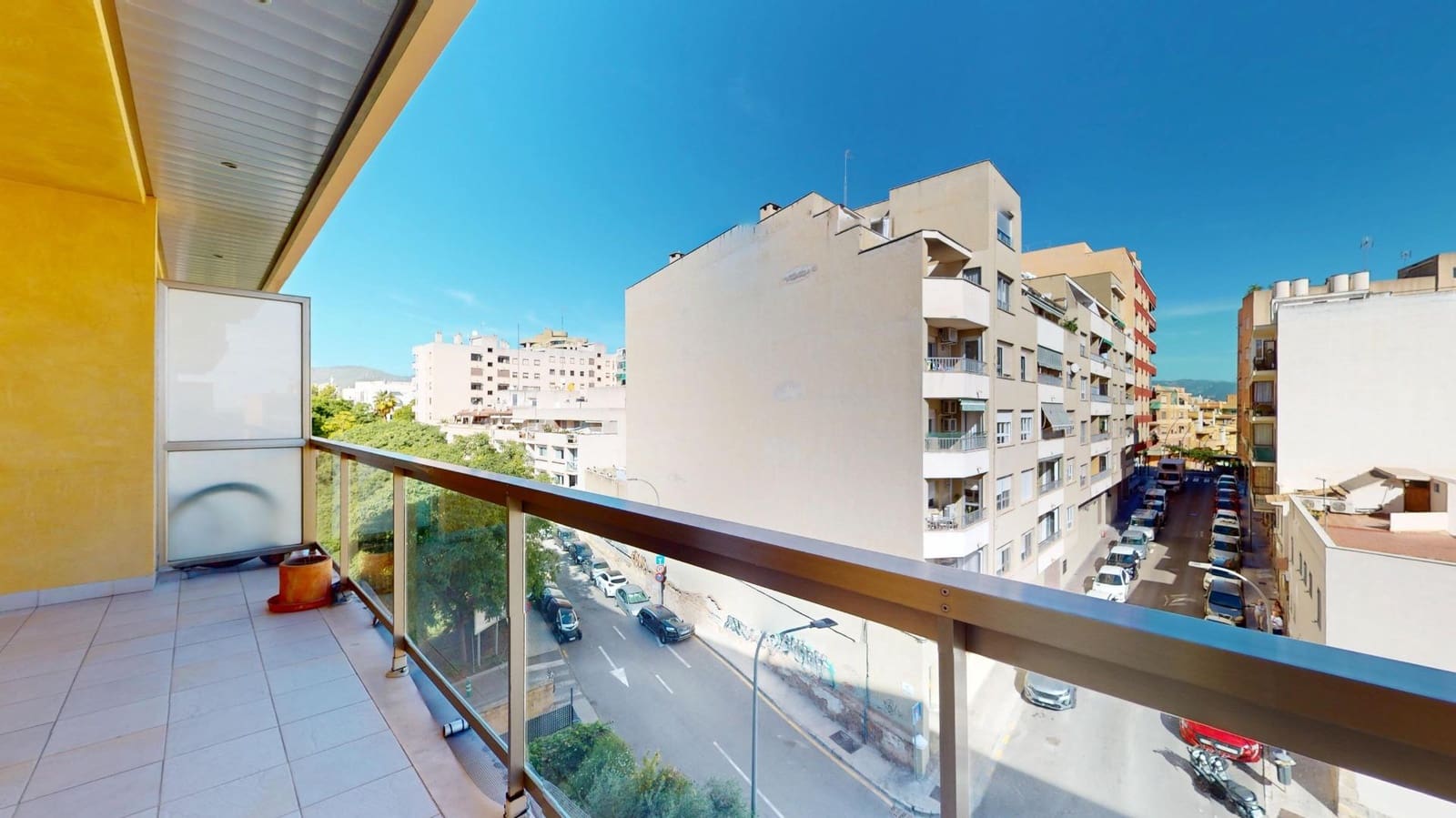 3 bedroom Flat for sale in Palma de Mallorca with pool garage - € 615,000 (Ref: 8148477)