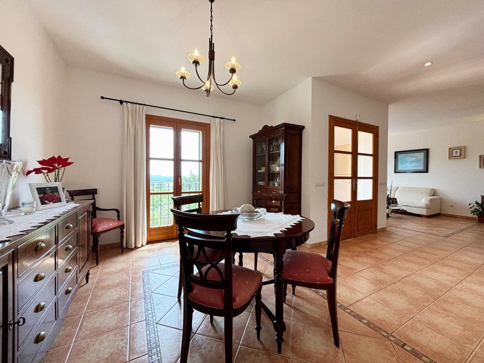 3 soveværelse Villa til salg i Alaro med swimmingpool garage - € 995.000 (Ref: 8254039)