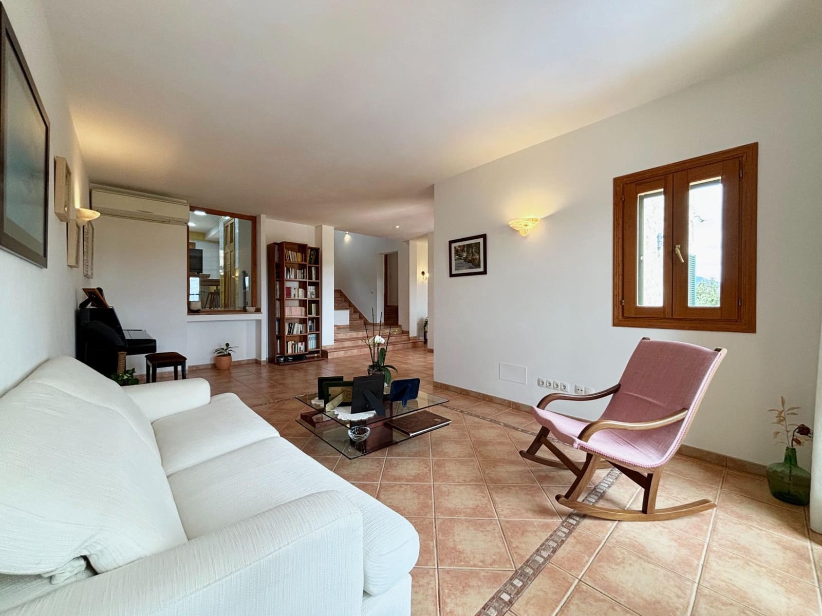 3 soveværelse Villa til salg i Alaro med swimmingpool garage - € 995.000 (Ref: 8254039)