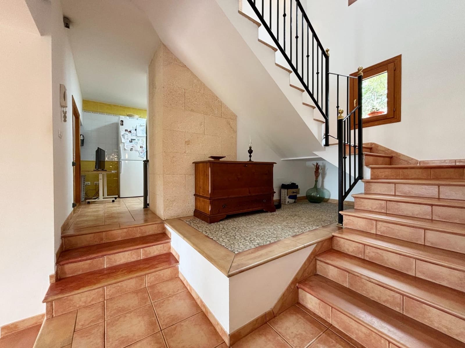 3 soveværelse Villa til salg i Alaro med swimmingpool garage - € 995.000 (Ref: 8254039)