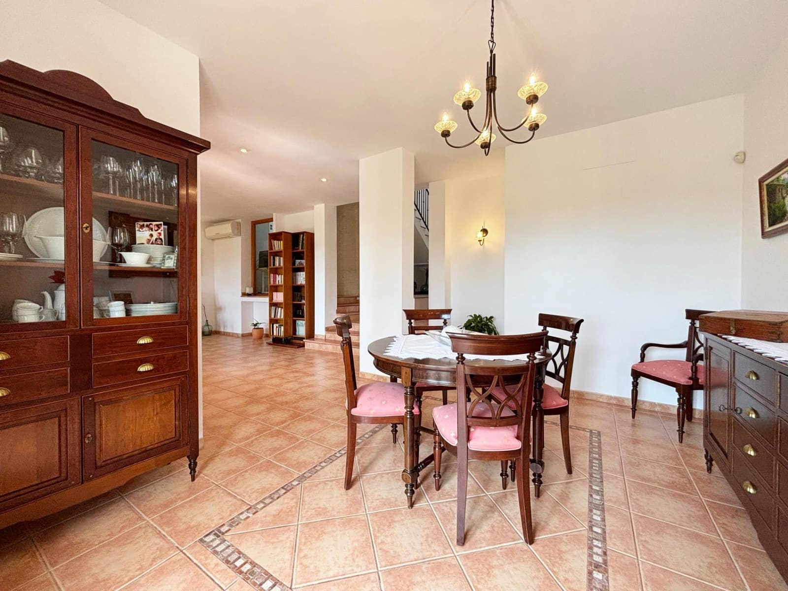 3 quarto Moradia para venda em Alaro com piscina garagem - 995 000 € (Ref: 8254039)