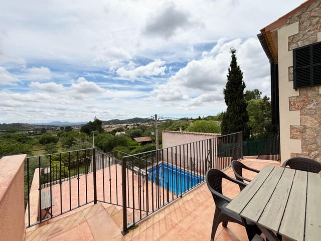 3 sovrum Villa till salu i Alaró med pool garage - 995 000 € (Ref: 8254039)