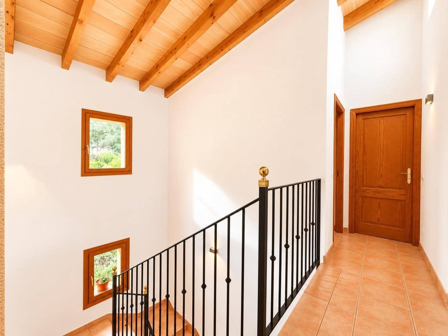 3 soverom Villa til salgs i Alaro med svømmebasseng garasje - € 995 000 (Ref: 8254039)