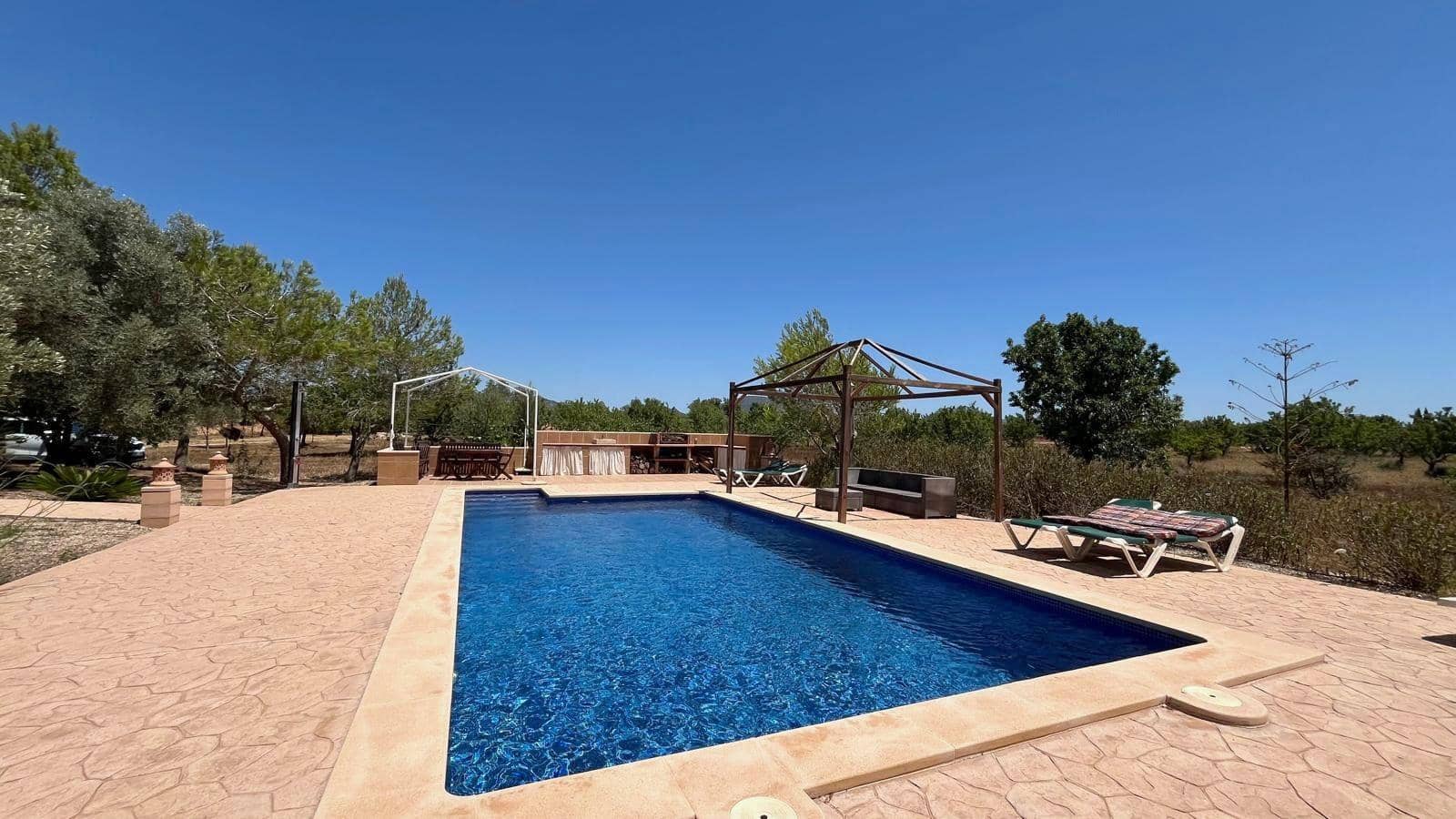 3 sovrum Finca/Hus på landet till salu i Llucmajor med pool garage - 1 300 000 € (Ref: 8377597)