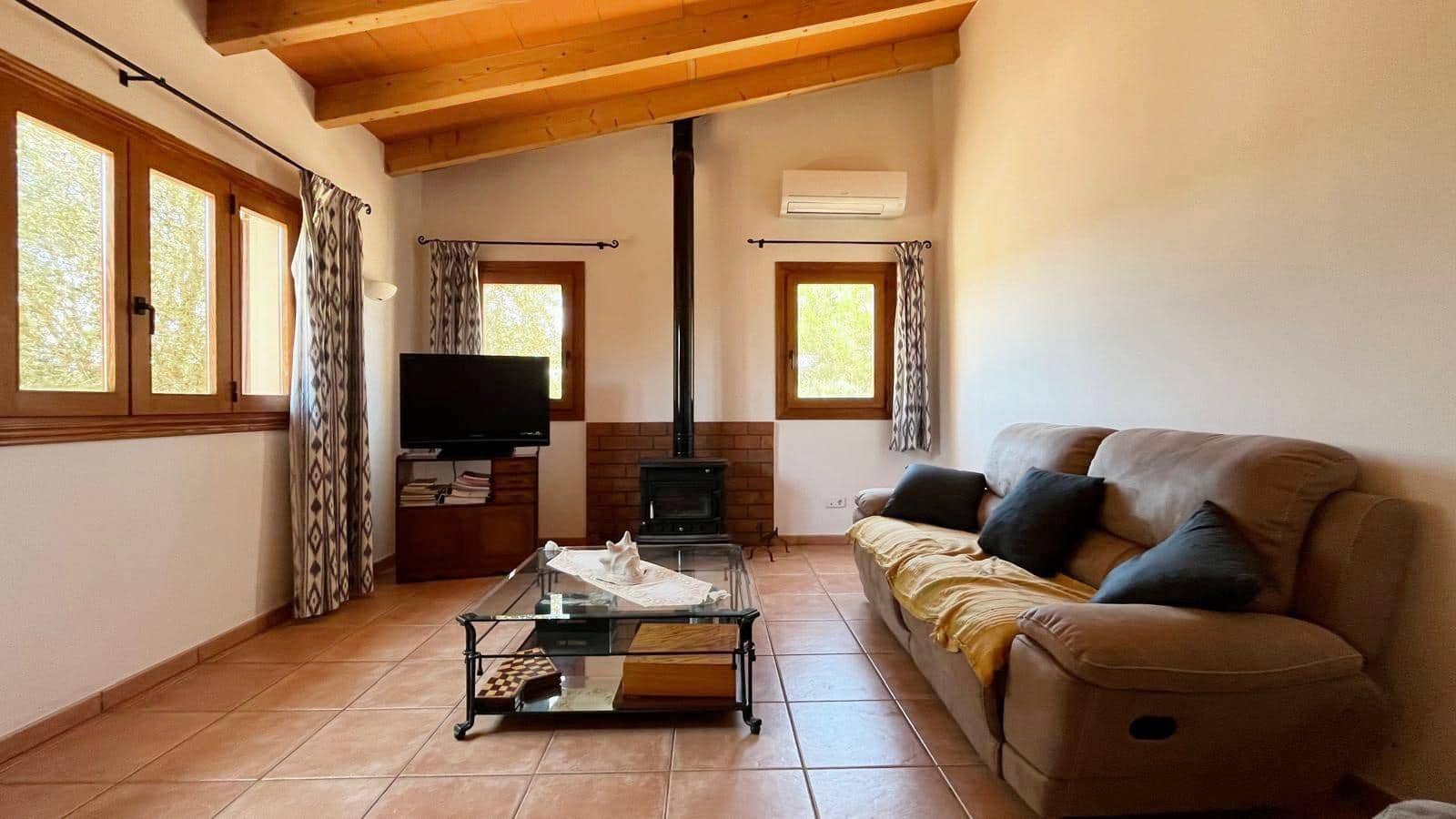 3 sovrum Finca/Hus på landet till salu i Llucmajor med pool garage - 1 300 000 € (Ref: 8377597)