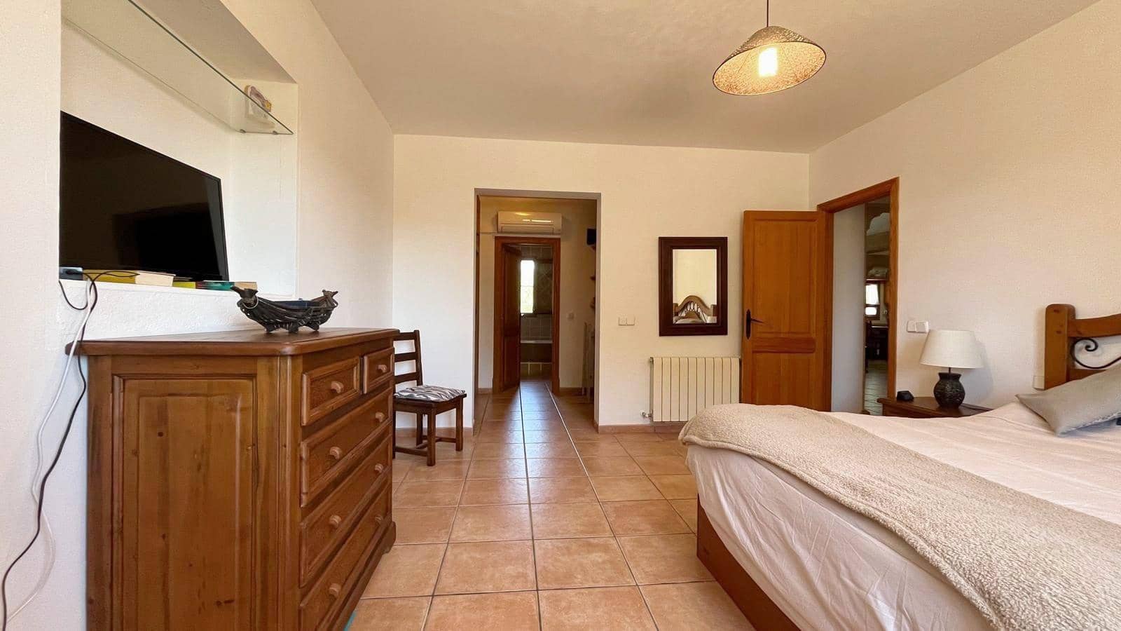 3 sovrum Finca/Hus på landet till salu i Llucmajor med pool garage - 1 300 000 € (Ref: 8377597)