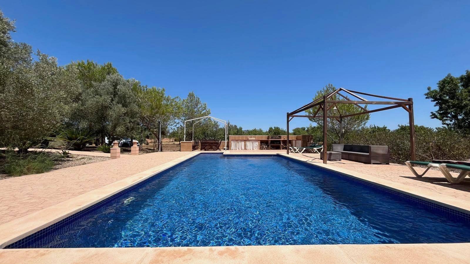 3 sovrum Finca/Hus på landet till salu i Llucmajor med pool garage - 1 300 000 € (Ref: 8377597)