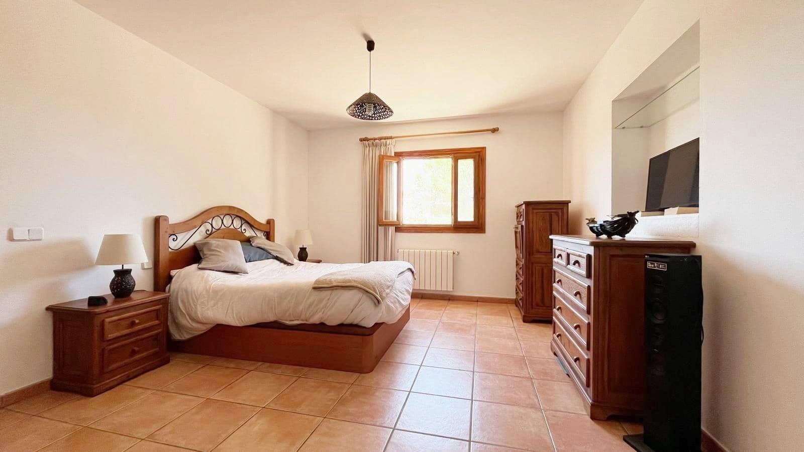 3 soverom Finca/Herregård til salgs i Llucmajor med svømmebasseng garasje - € 1 300 000 (Ref: 8377597)