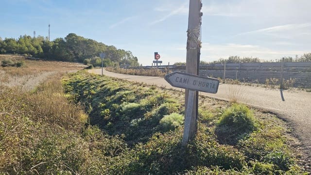 Undeveloped Land for sale in Sant Joan - € 75,000 (Ref: 8434520)