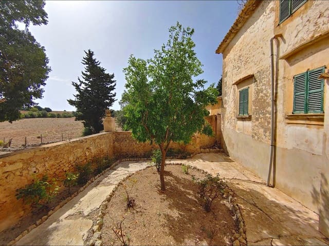 13 soverom Finca/Herregård til salgs i Algaida med svømmebasseng garasje - € 4 200 000 (Ref: 8463836)