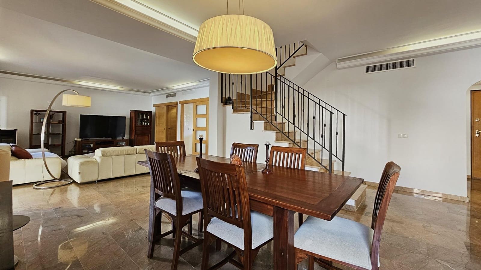 4 bedroom Villa for sale in Palma de Mallorca with pool garage - € 1,450,000 (Ref: 8809656)