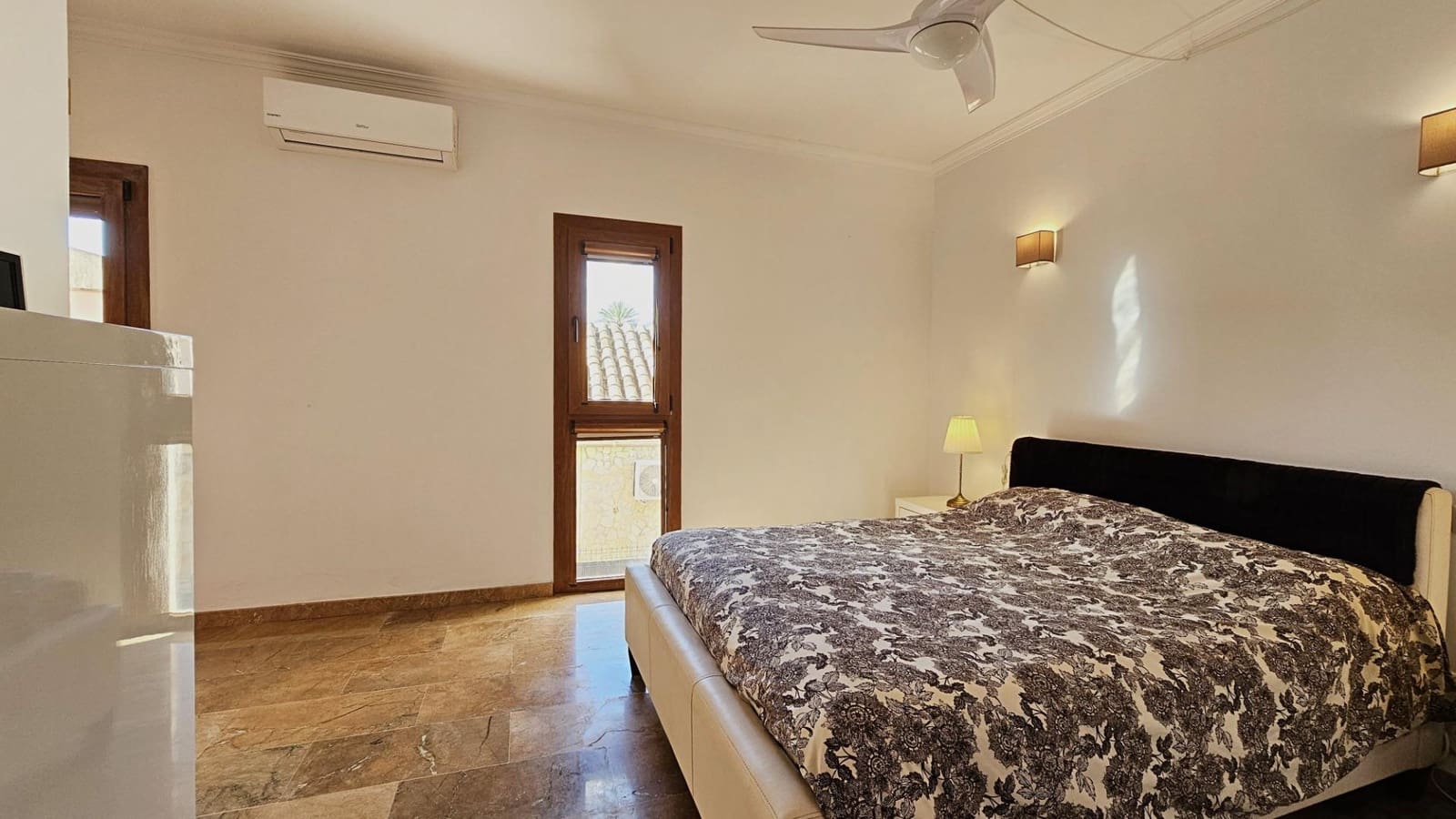 4 bedroom Villa for sale in Palma de Mallorca with pool garage - € 1,450,000 (Ref: 8809656)