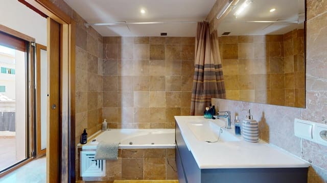 4 bedroom Villa for sale in Palma de Mallorca with pool garage - € 1,450,000 (Ref: 8809656)