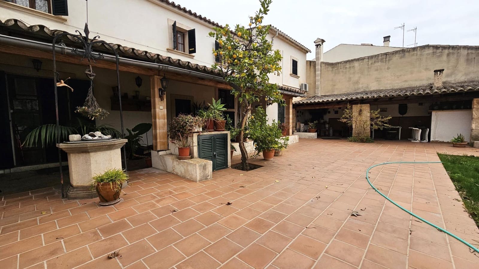 6 soverom Villa til salgs i Palma de Mallorca med garasje - € 850 000 (Ref: 8841126)