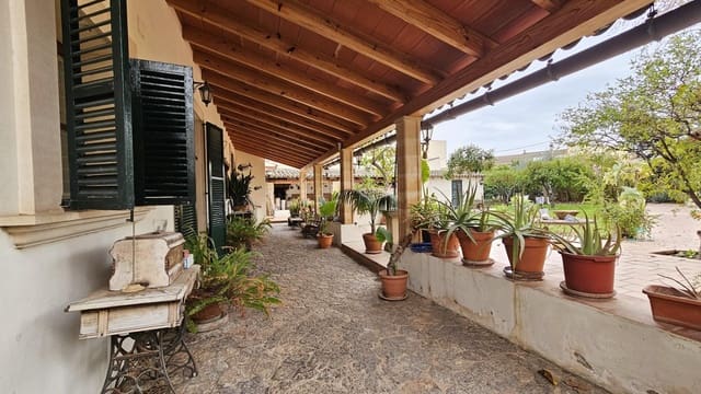 6 Zimmer Villa zu verkaufen in Palma de Mallorca mit Garage - 850.000 € (Ref: 8841126)