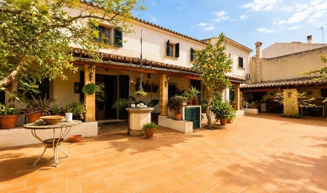 Chalet de 6 habitaciones en Palma de Mallorca en venta con garaje - 850.000 € (Ref: 8841126)