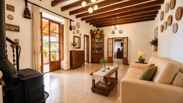 Chalet de 6 habitaciones en Palma de Mallorca en venta con garaje - 850.000 € (Ref: 8841126)