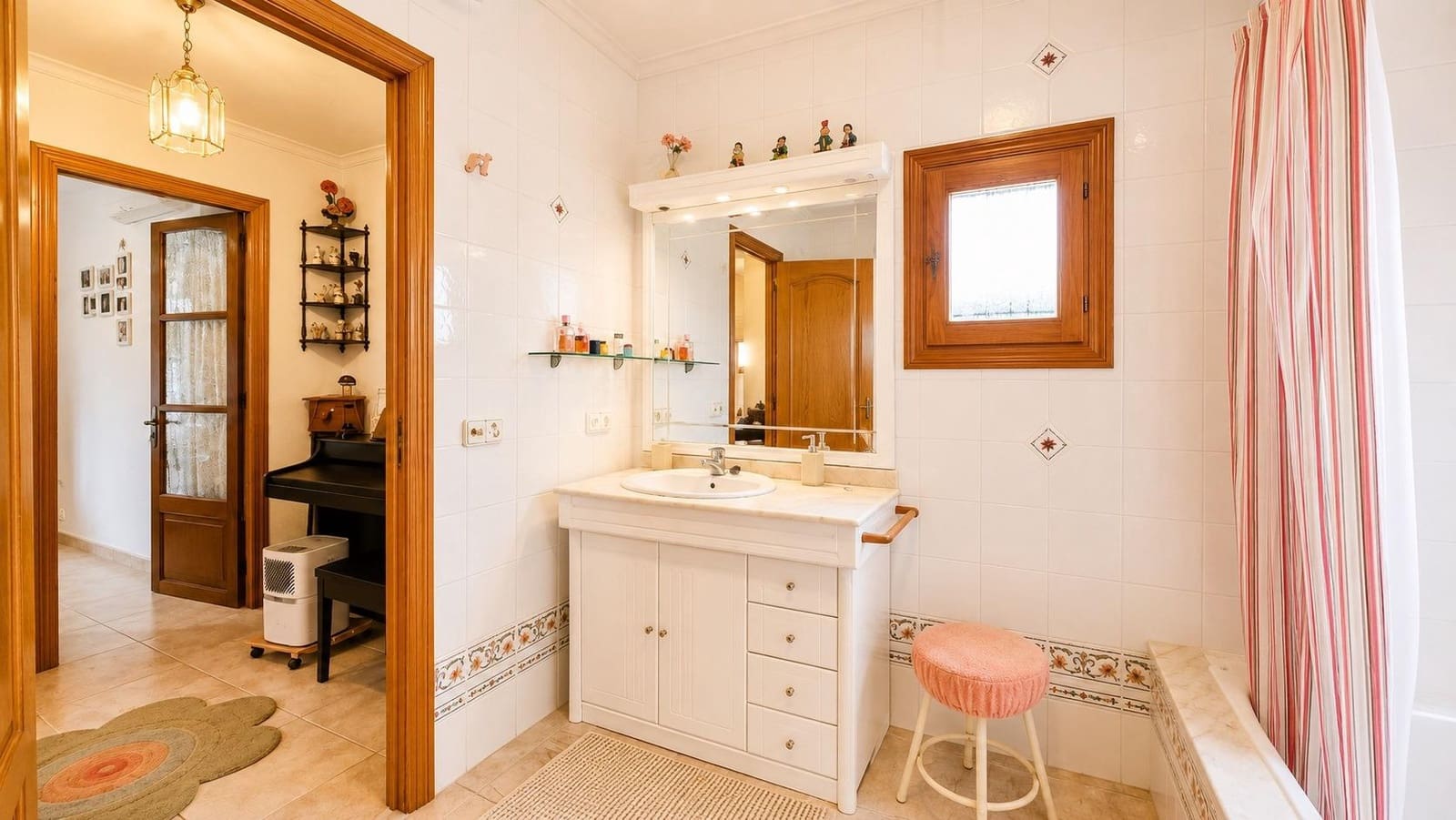6 soverom Villa til salgs i Palma de Mallorca med garasje - € 850 000 (Ref: 8841126)