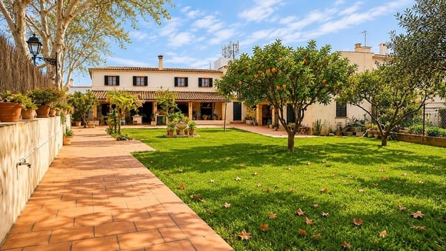 Chalet de 6 habitaciones en Palma de Mallorca en venta con garaje - 850.000 € (Ref: 8841126)