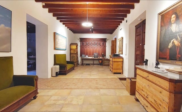 3 bedroom Townhouse for sale in Porreres with garage - € 1,890,000 (Ref: 8865009)