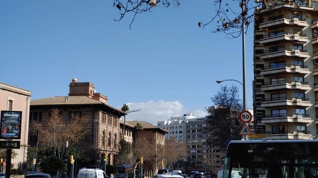 Commercial for sale in Palma de Mallorca - € 500,000 (Ref: 8888519)