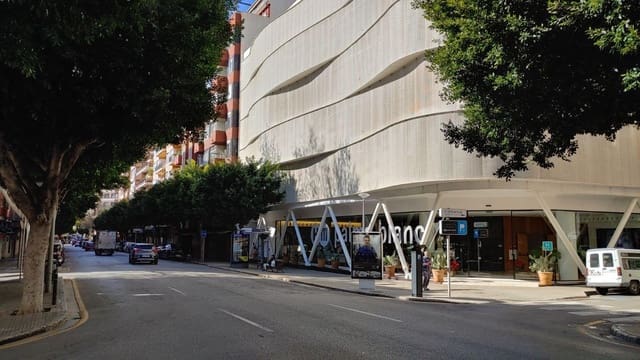 Kaupallinen myytävänä paikassa Palma de Mallorca - 500 000 € (Ref: 8888519)