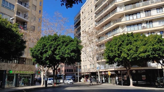 Kaupallinen myytävänä paikassa Palma de Mallorca - 500 000 € (Ref: 8888519)