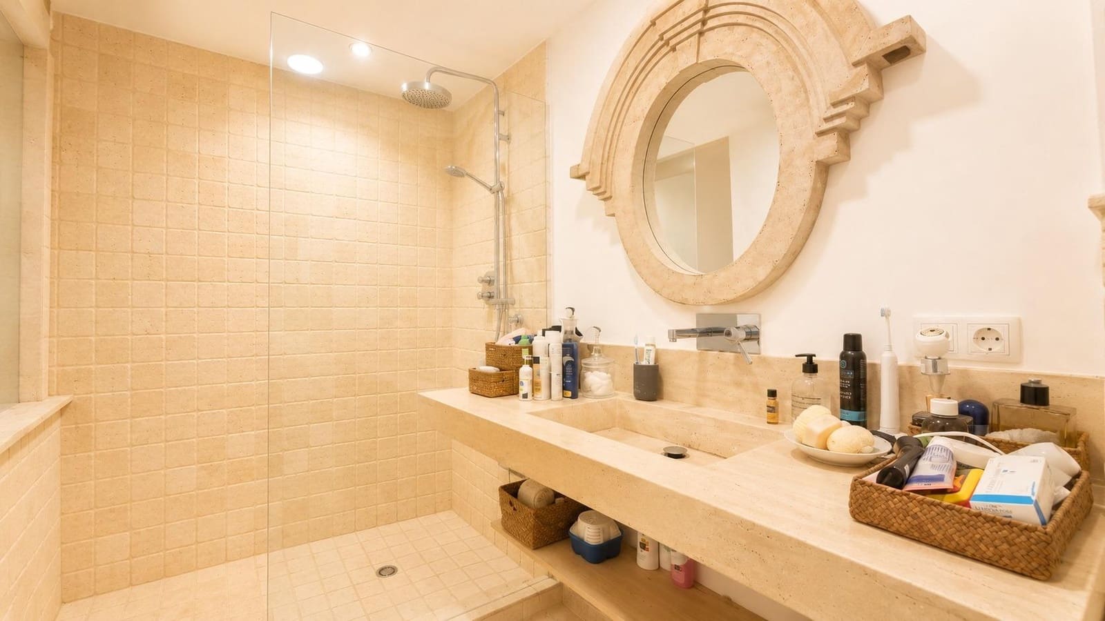 3 bedroom Apartment for sale in Calvia with garage - € 749,000 (Ref: 8946607)