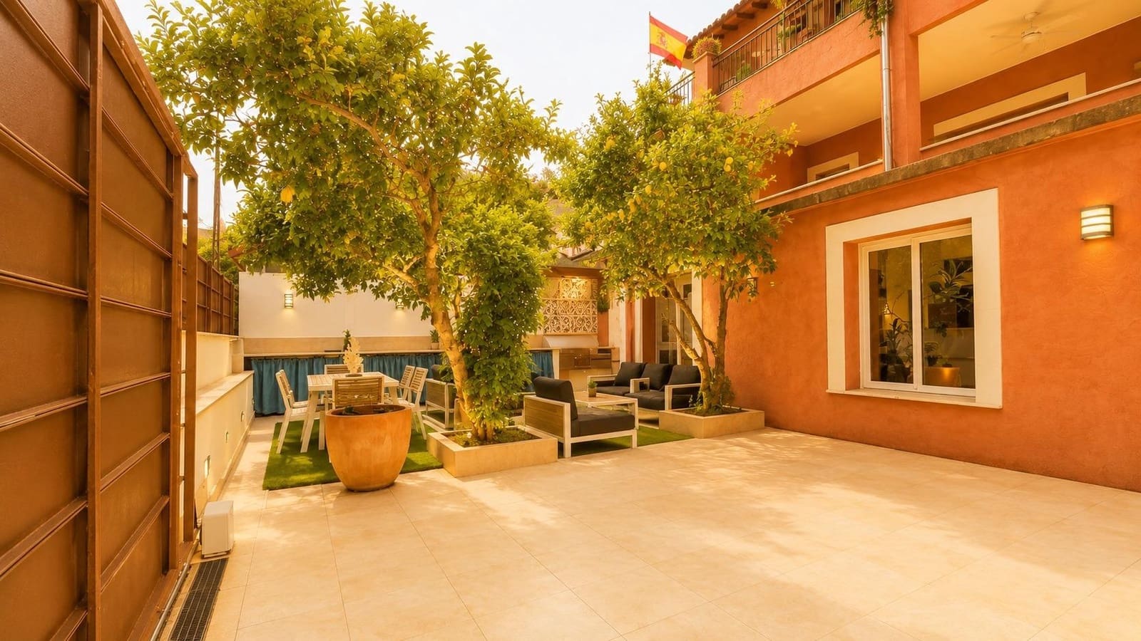 3 bedroom Apartment for sale in Calvia with garage - € 749,000 (Ref: 8946607)
