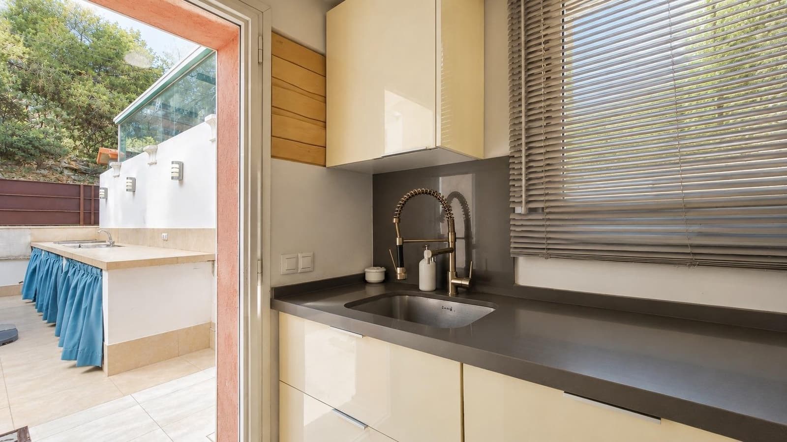 3 bedroom Apartment for sale in Calvia with garage - € 749,000 (Ref: 8946607)