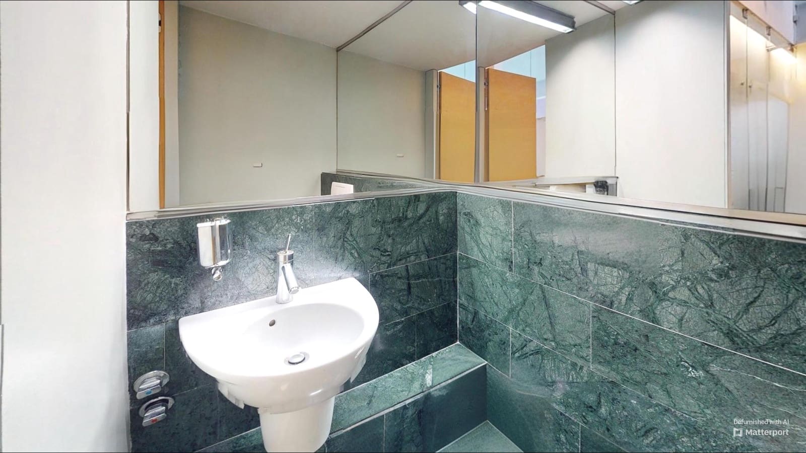 Commercial for sale in Palma de Mallorca - € 1,000,000 (Ref: 8950802)