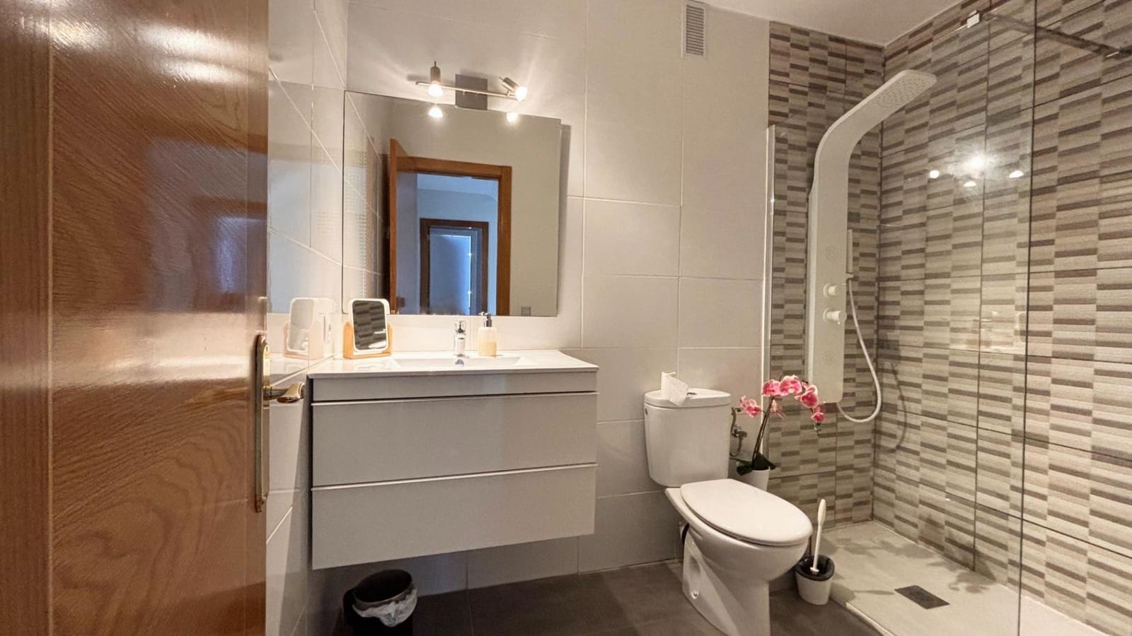 3 soveværelse Rækkehus til salg i Sol de Mallorca med swimmingpool garage - € 660.000 (Ref: 8957243)