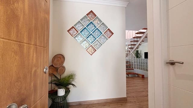 3 quarto Moradia em Banda para venda em Sol de Mallorca, Calvià com piscina garagem - 660 000 € (Ref: 8957243)