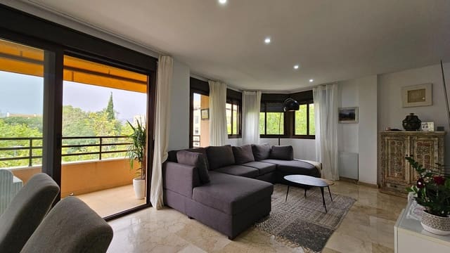 3 bedroom Flat for sale in Palma de Mallorca with garage - € 630,000 (Ref: 9197876)