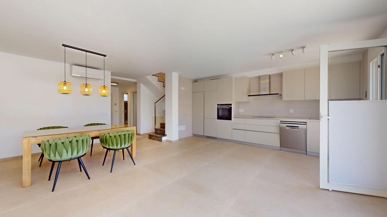 4 soveværelse Semi-Rækkehus til salg i Sa Cabaneta / La Cabaneta med swimmingpool garage - € 849.000 (Ref: 9208432)