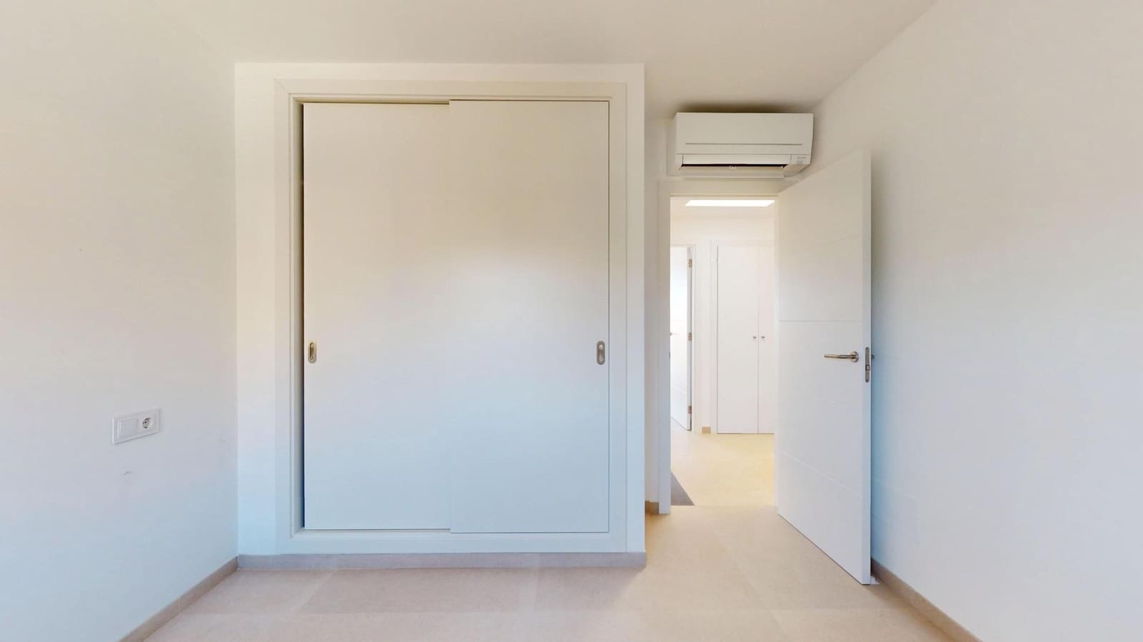 4 makuuhuone Paritalo myytävänä paikassa Sa Cabaneta / La Cabaneta mukana uima-altaan 
autotalli - 849 000 € (Ref: 9208432)