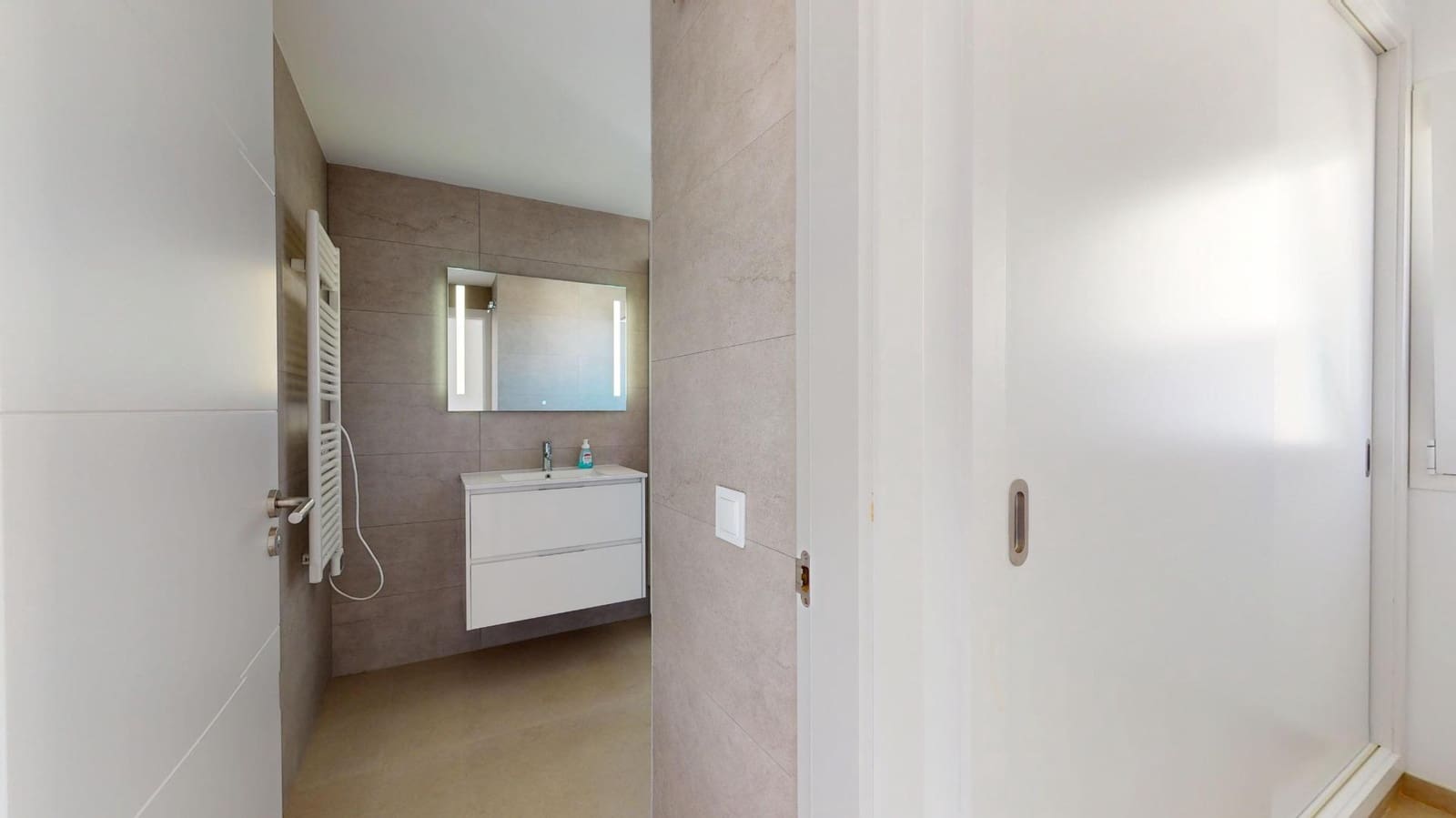 4 makuuhuone Paritalo myytävänä paikassa Sa Cabaneta / La Cabaneta mukana uima-altaan 
autotalli - 789 000 € (Ref: 9208432)