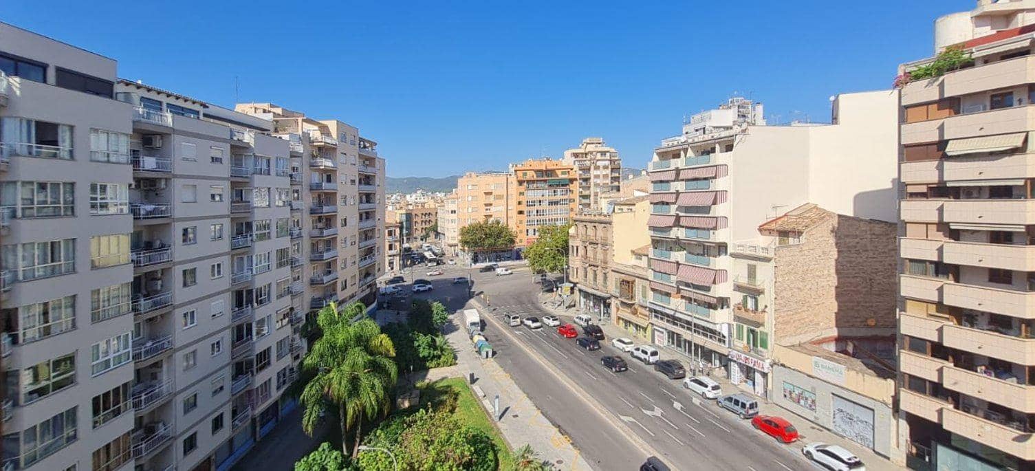 3 bedroom Flat for sale in Palma de Mallorca - € 550,000 (Ref: 9236568)